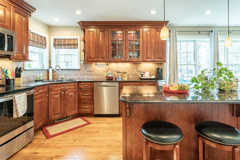 Luxury 4 Bedroom House In Pocono Mountains In Golf Course Near Lake Tobyhanna Exterior foto